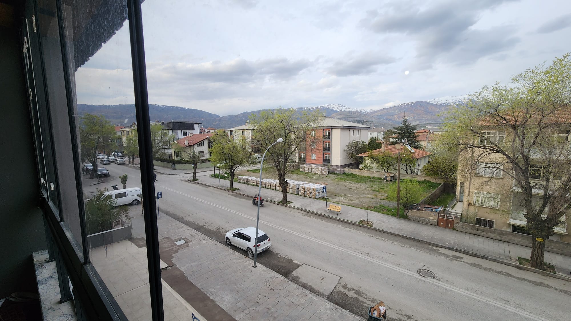 MABEL'DEN BAHÇELİEVLER MAH'DE CADDE ÜZERİ KİRALIK 2+1 LÜKS DAİRE